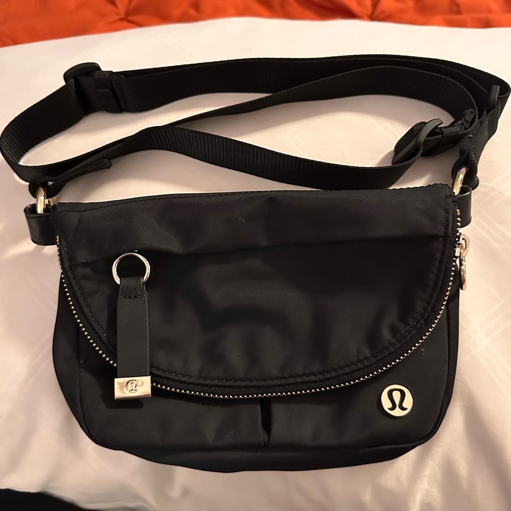 lululemon athletica Classic Black Crossbody Bag